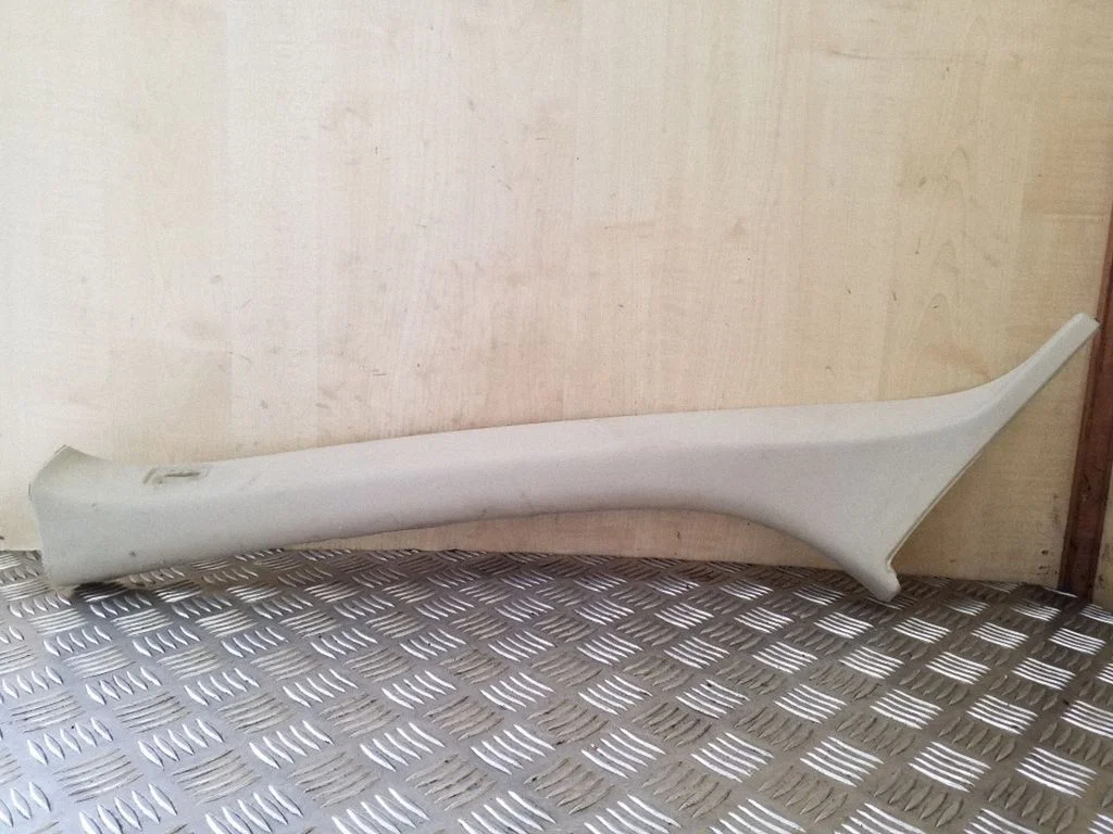 (A) pillar trim – Volvo XC60 (2009-2013)
