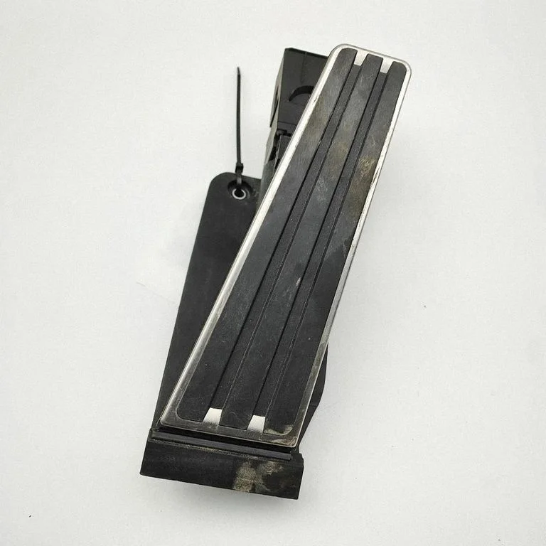 Akseleratora pedālis 6PV00879244