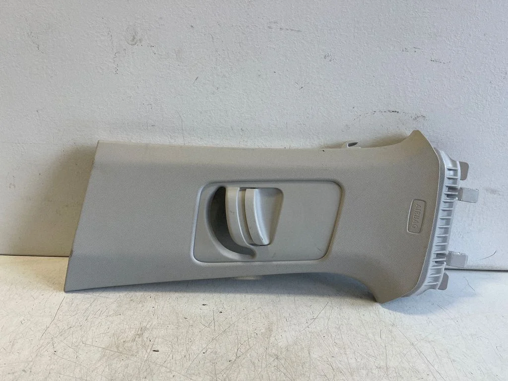 (B) piilari kate (alumine) 2GA867243A