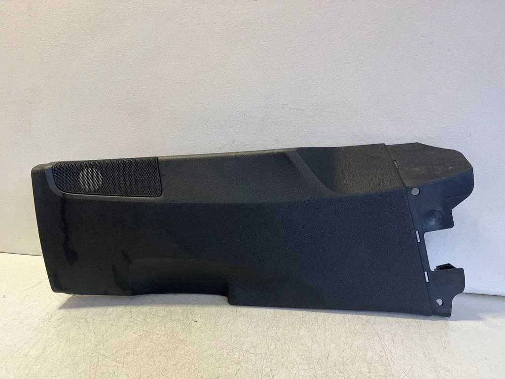 (B) pillar trim (bottom) – Audi Q7 4M (2015-)