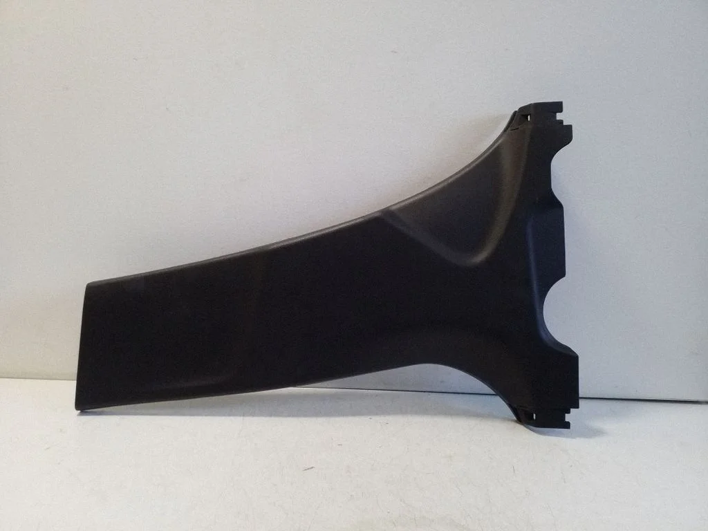 (B) pillar trim (bottom) – Toyota Yaris Cross (2020-)