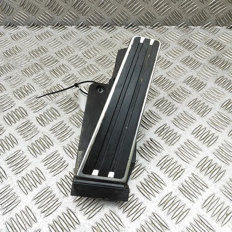Accelerator throttle pedal – Porsche 911 991 (2011-2019)