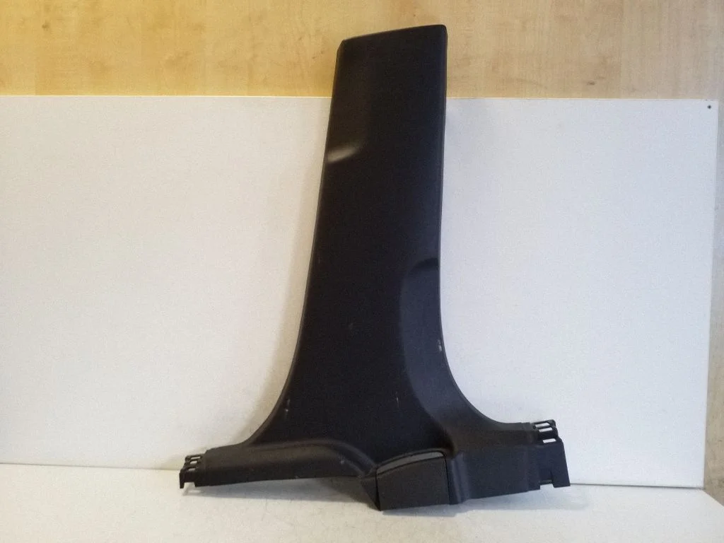 (B) statņa apdare (apakšējā) – Nissan Qashqai J12 (2021-)