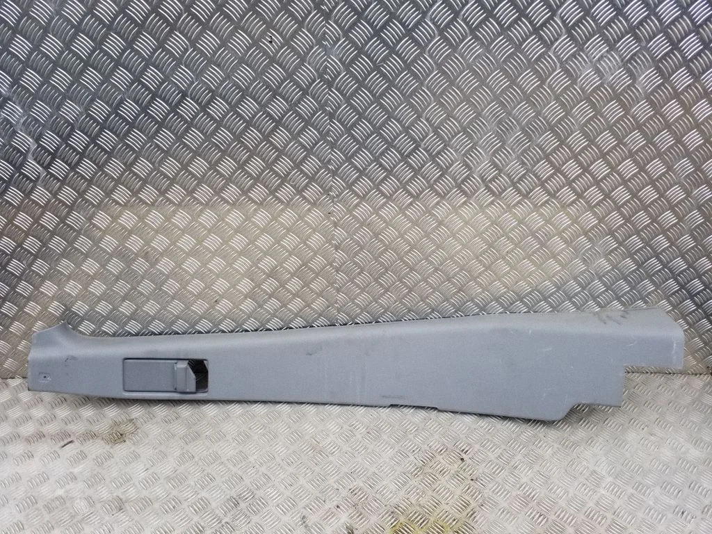 (B) pillar trim (bottom) A9066920400
