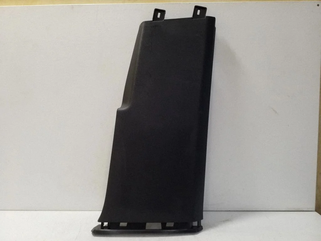 (B) pillar trim (bottom) 11A867292B