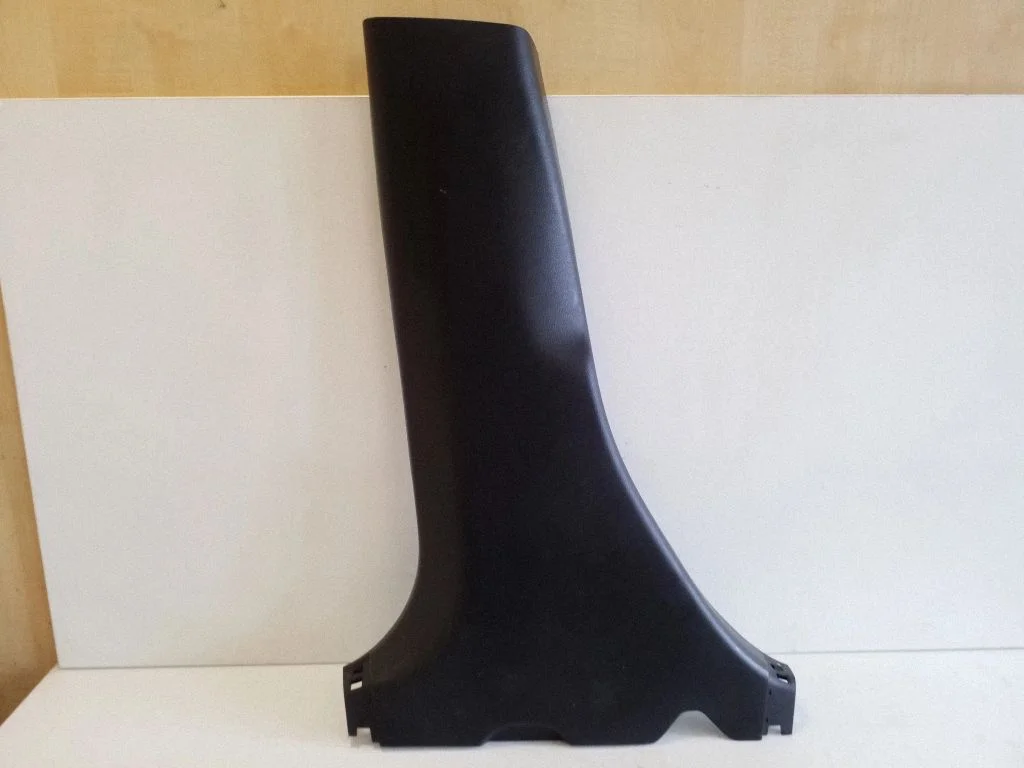 (B) pillar trim (bottom) 6241476010