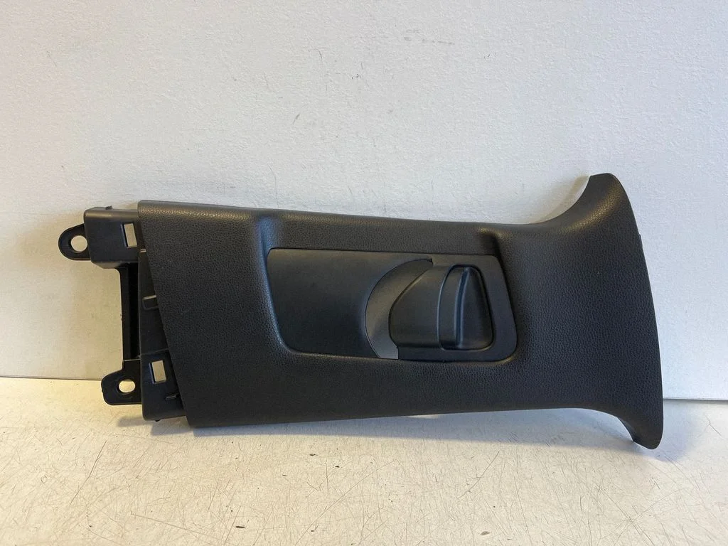 (B) pillar trim (top) 6241002340