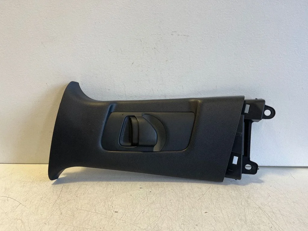 (B) pillar trim (top) 6242002340
