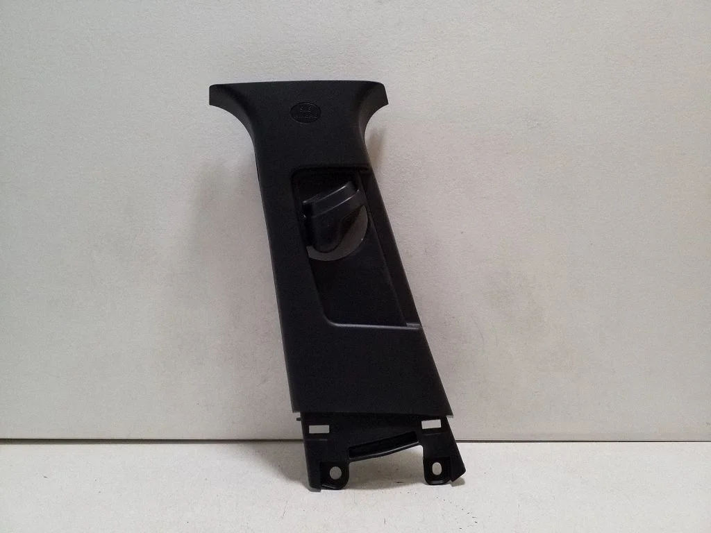 (B) pillar trim (top) – Toyota C-HR II (2023-)