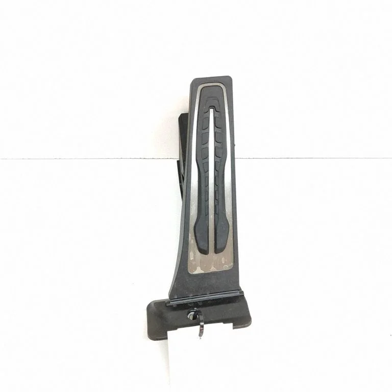 Accelerator throttle pedal – BMW i4 (2021-)