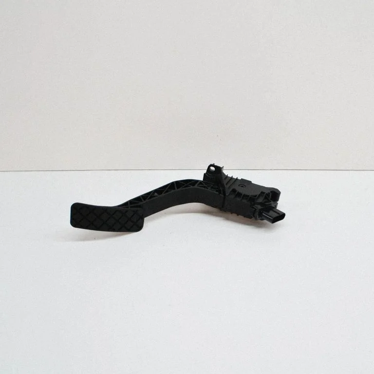 Akseleratora pedālis 6PV010621