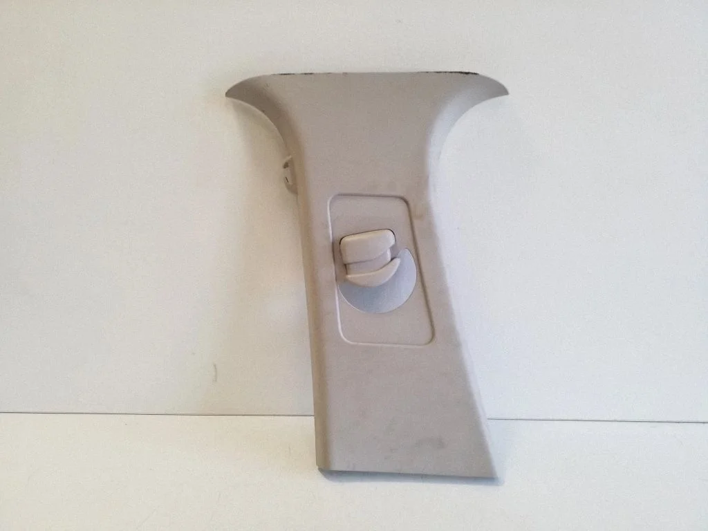 (B) statņa apdare (augšējā) – Citroen C4 Grand Picasso (2013-2018)