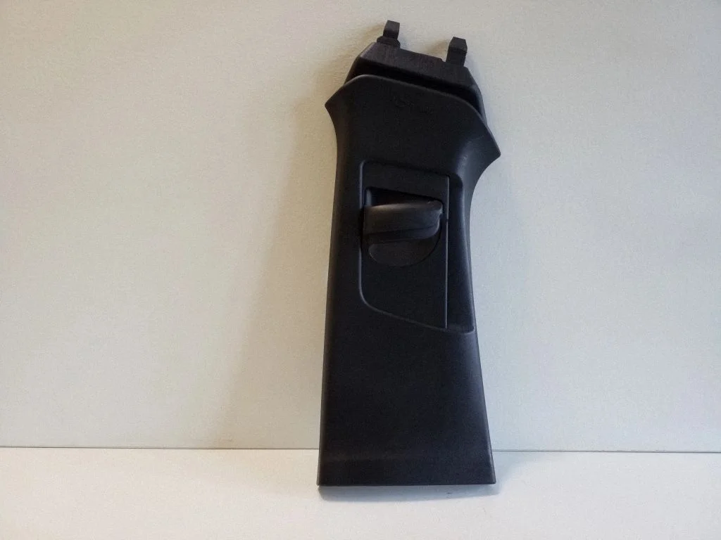 (B) pillar trim (top) 31307228