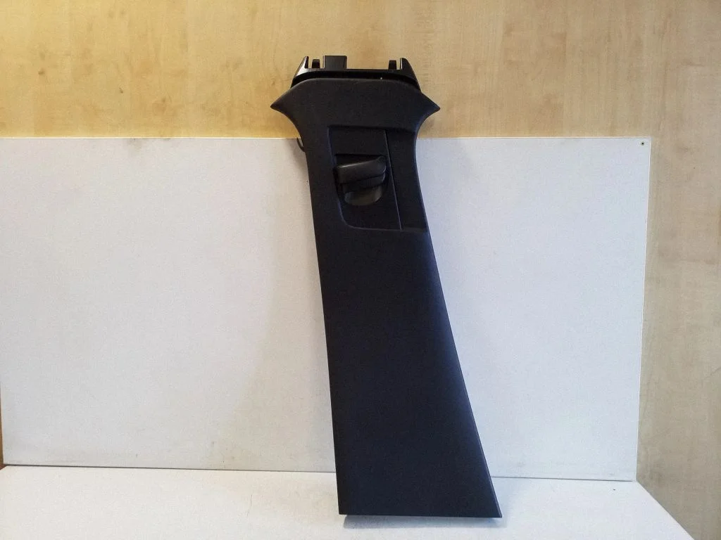 (B) pillar trim (top)
