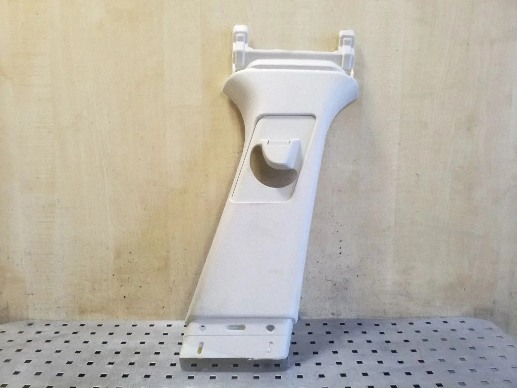 (B) statņa apdare (augšējā) DK6224396A
