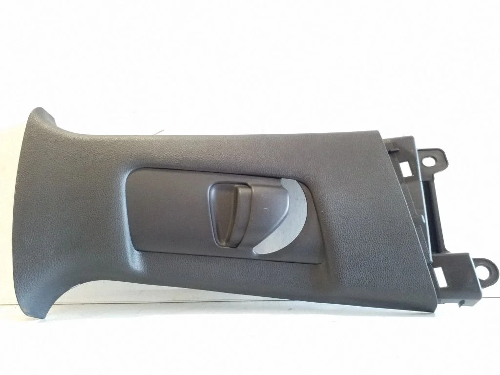 (B) pillar trim (top) 7302302100