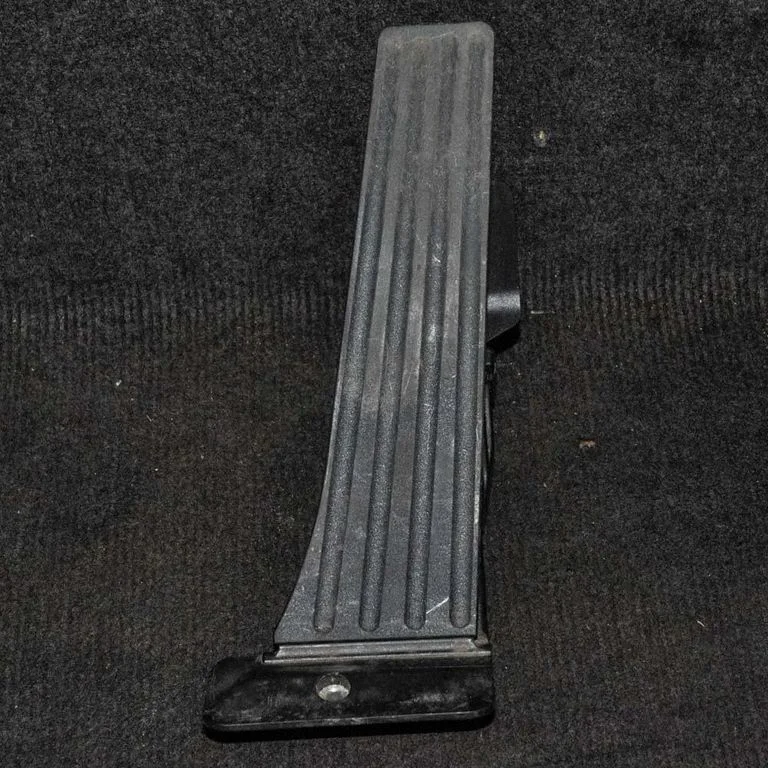 Accelerator throttle pedal – BMW X3 F25 (2010-2017)