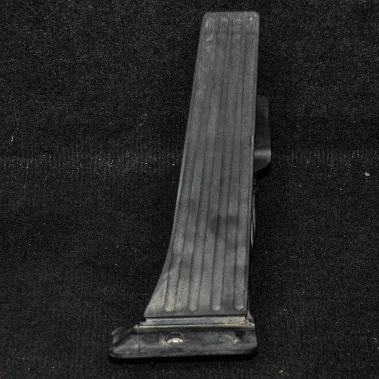 Accelerator throttle pedal – BMW 3 Series F30 F35 F31 (2012-2018)