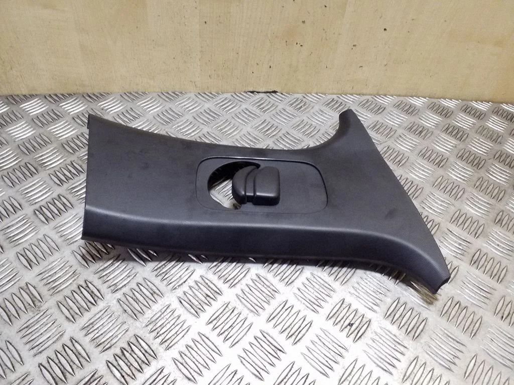 (B) pillar trim (top)