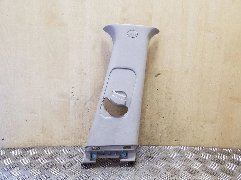 (B) pillar trim (top) 858412Y100