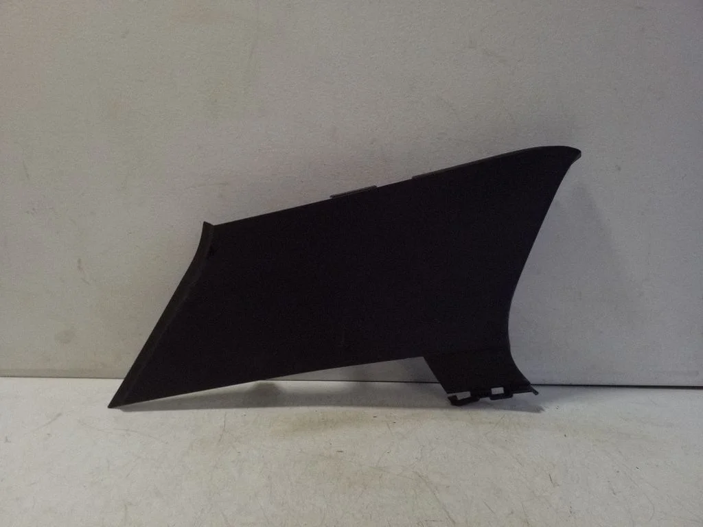 (C) pillar trim 5H6867287A