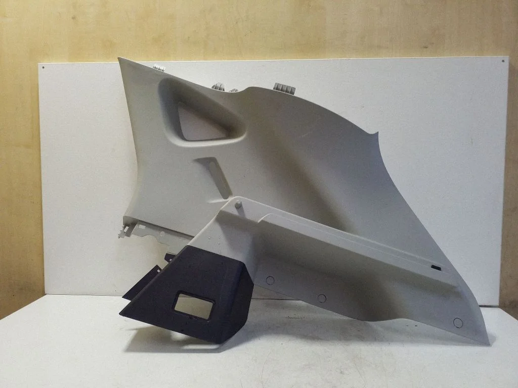 (C) piilari kate 10454610 – MG ZS (2017-)