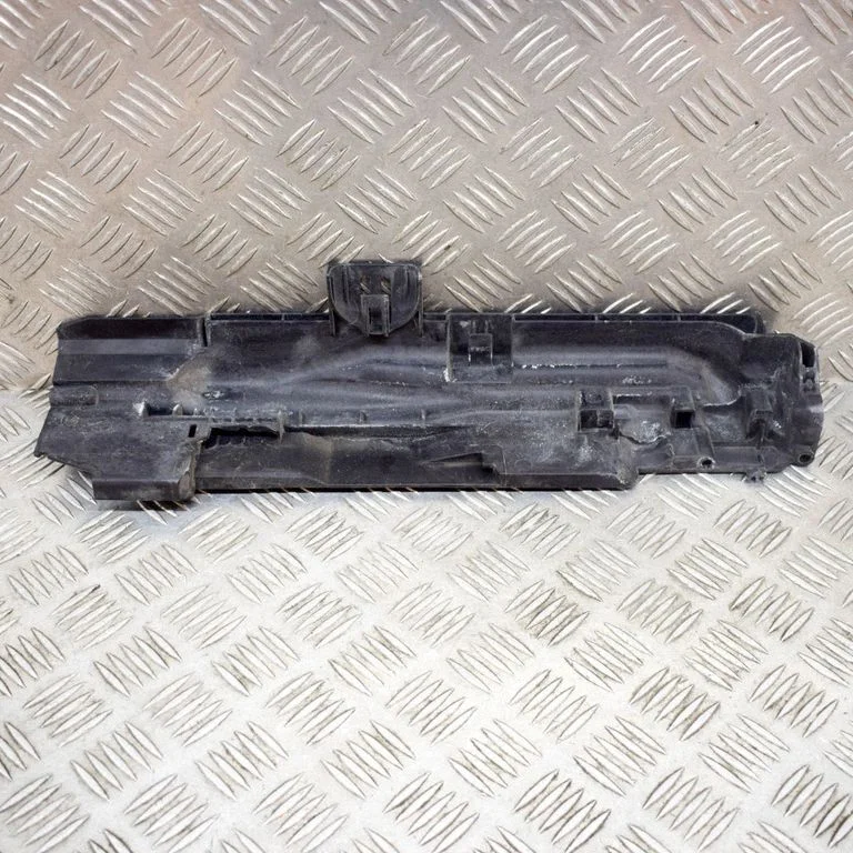Radiatoru paneļa kronšteins 7524914