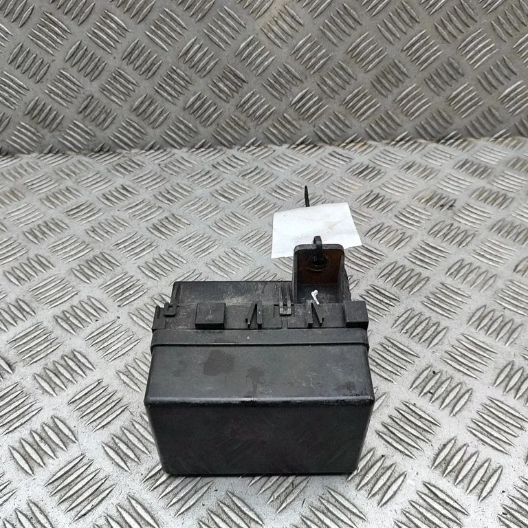 Saugiklių dėžė (komplektas)