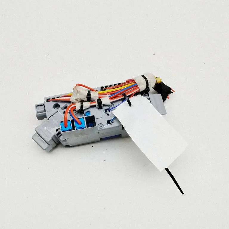 Fuse box set 6807487