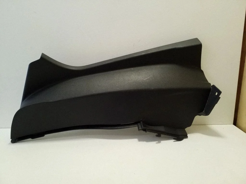 (C) pillar trim 83A867767