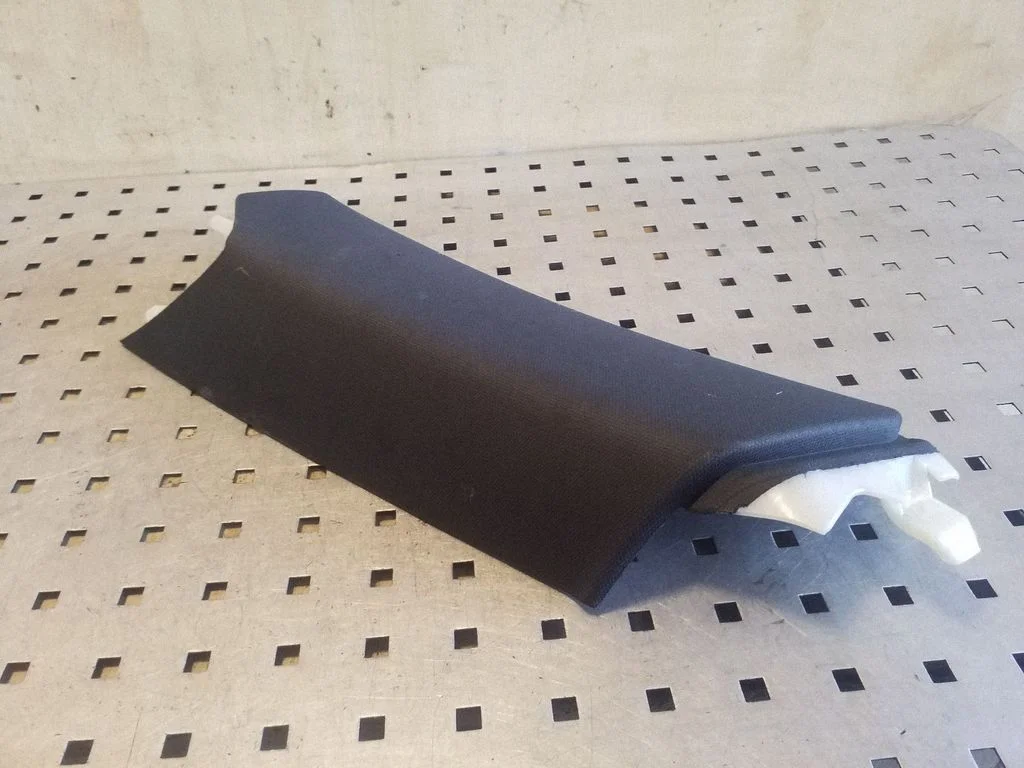 Osłona słupka C 8R0867288B