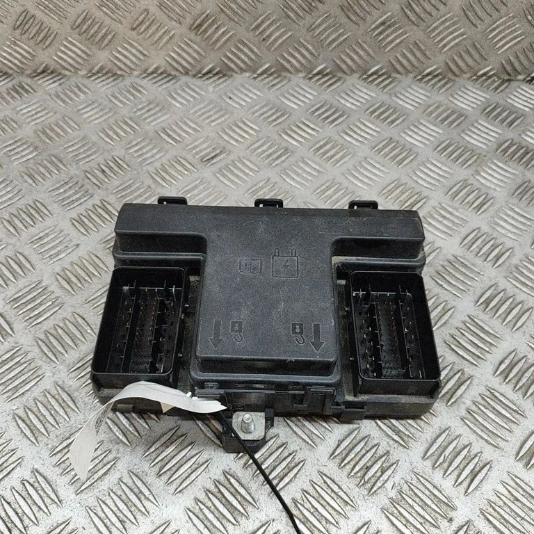 Kaitsmekarp (komplekt) JB3T14D068CB