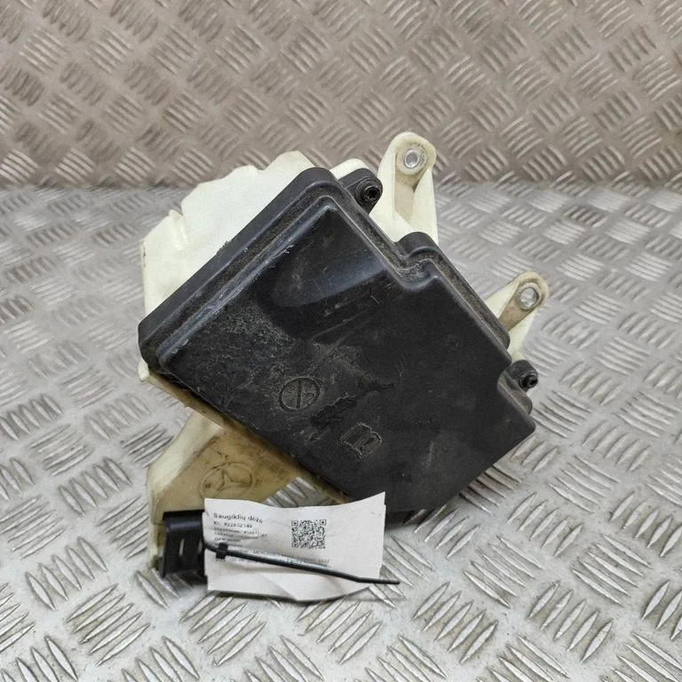Drošinātāju kārba (komplekts) A2225400024