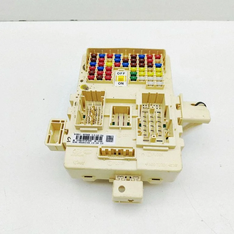 Drošinātāju kārba (komplekts) 91951D7560