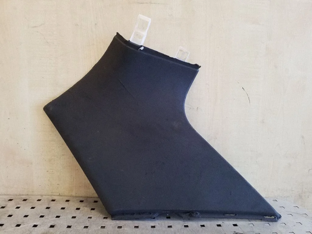 (D)pillar trim (top) 8P3867288