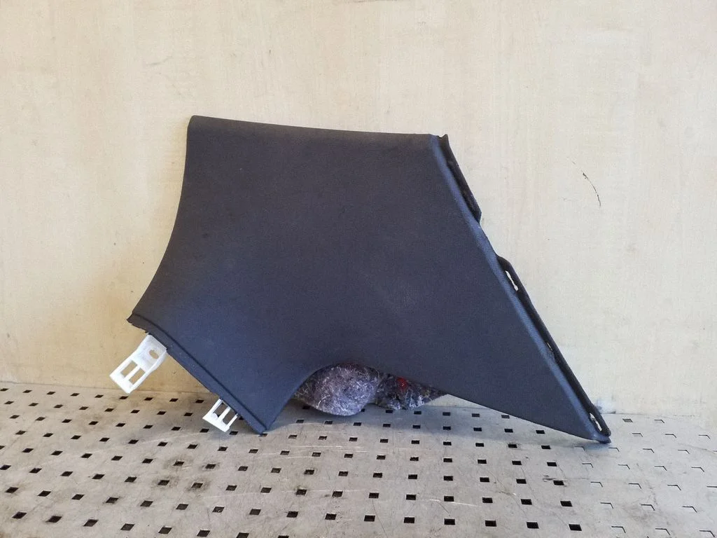 (D)pillar trim (top) 8P3867287