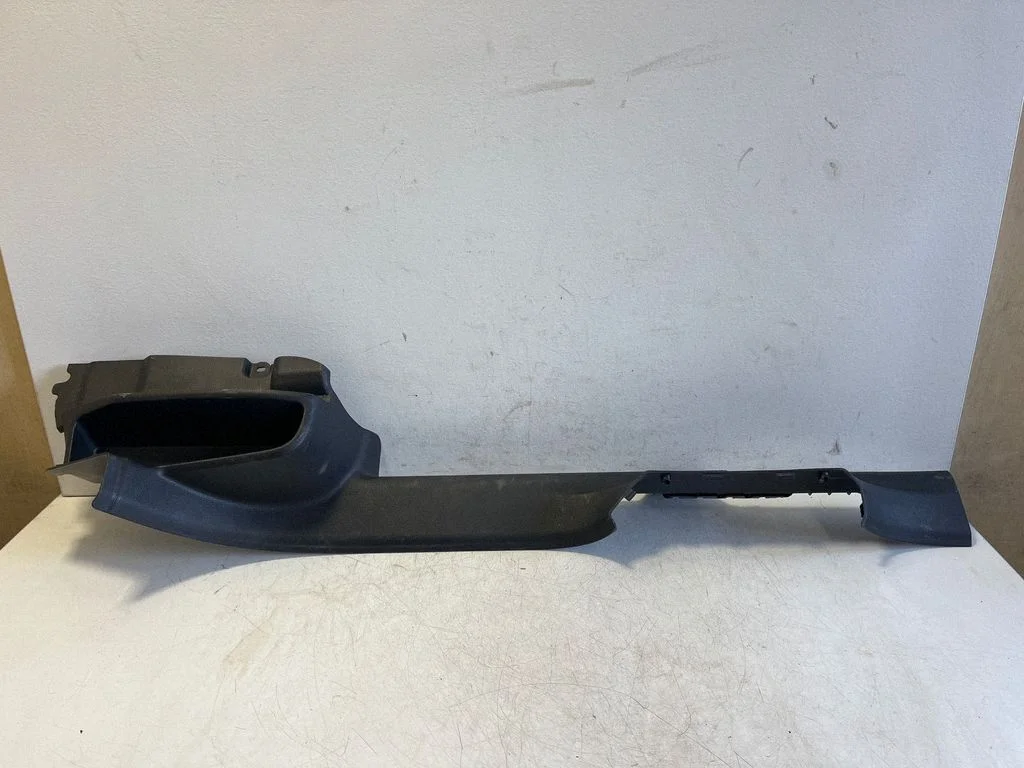 Tagalävise kate (sisemine) 83A853906