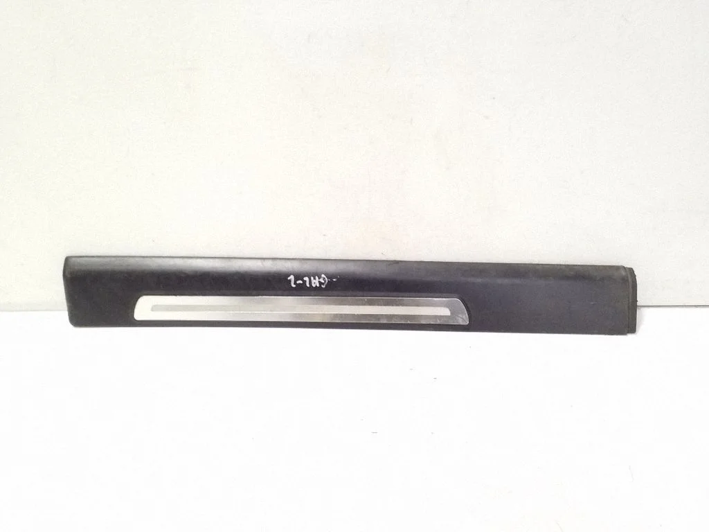 Rear sill trim cover 4F0853375
