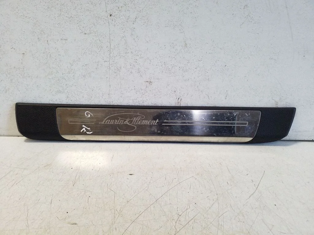 Tagalävise kate (sisemine) 3T0853542A