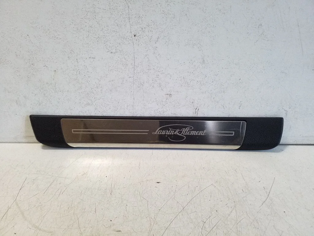 Tagalävise kate (sisemine) 3T0853541A