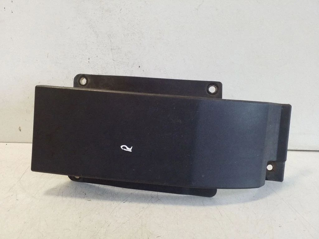 Rear sill trim cover 5801521537