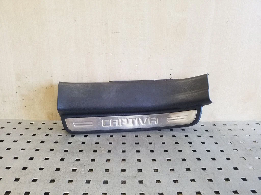 Rear sill trim cover 96630473