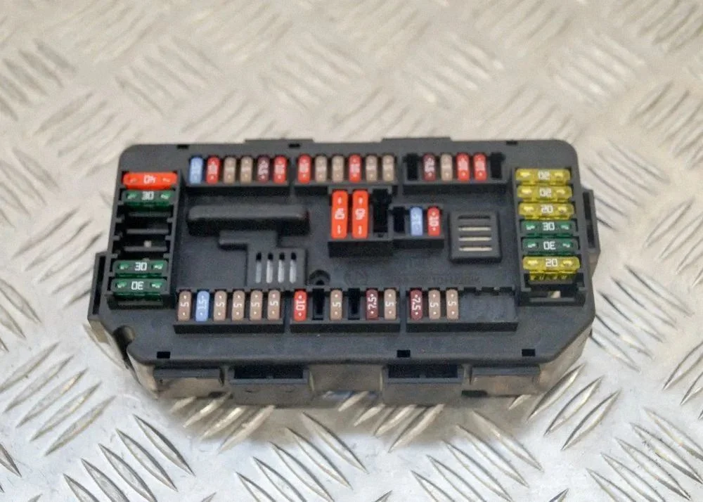 Fuse box set – BMW 1 Series F20 F21 (2011-2019)