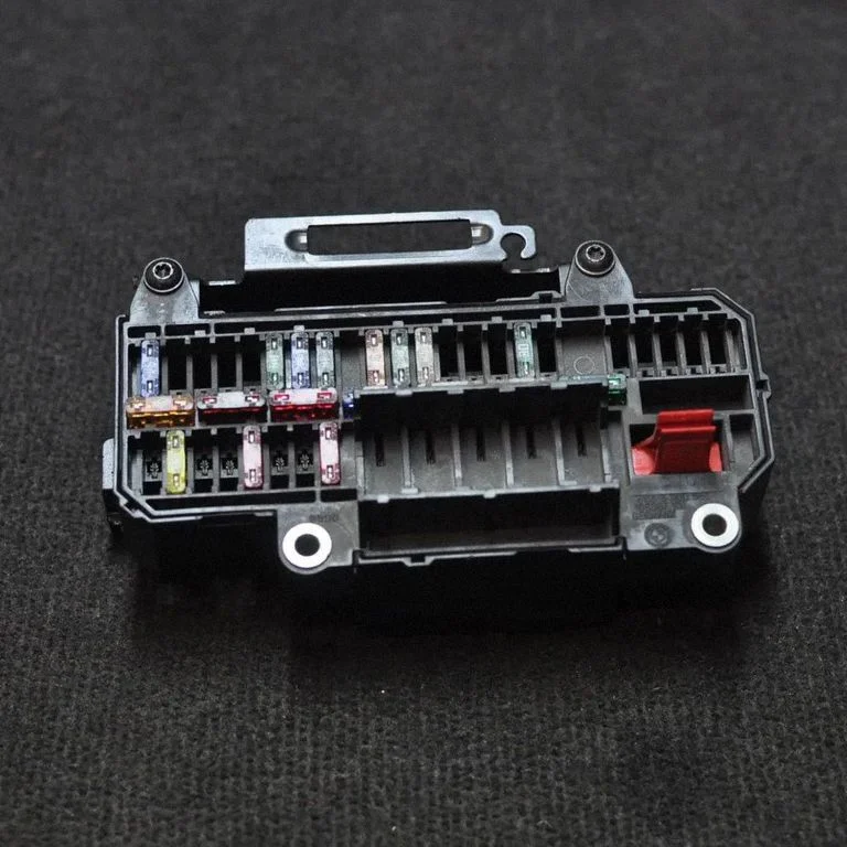 Fuse box set – BMW 7 Series E65 E66 (2001-2008)