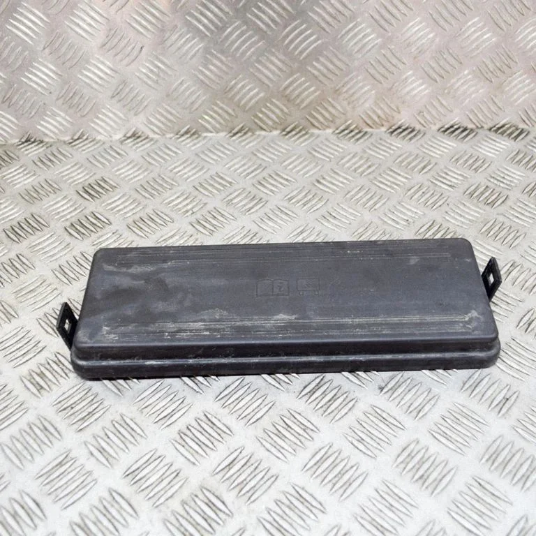 Kaitsmekarbi kaas E08788800