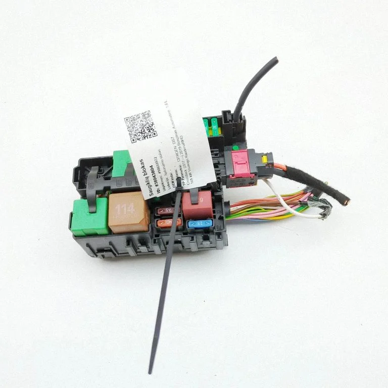 Moduł bezpieczników 9806192580