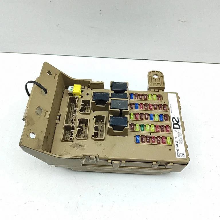 Drošinātāju bloks 82201AL210