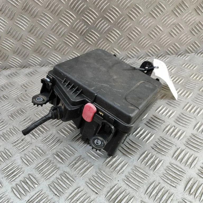 Drošinātāju bloks 284B03998R