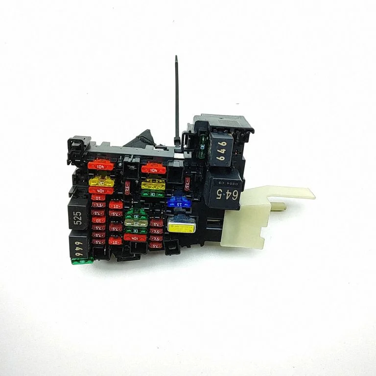 Drošinātāju bloks 5Q0937615C