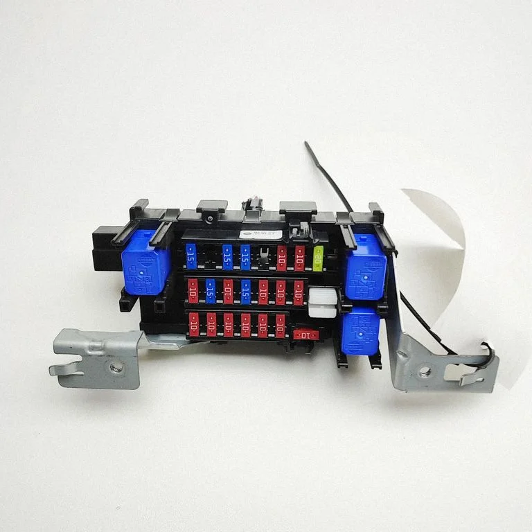 Drošinātāju bloks 243111HA2A